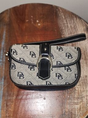 Dooney & Bourke Leather Signature DB Pouch Gray Black Canvas Wristlet Purse NEW